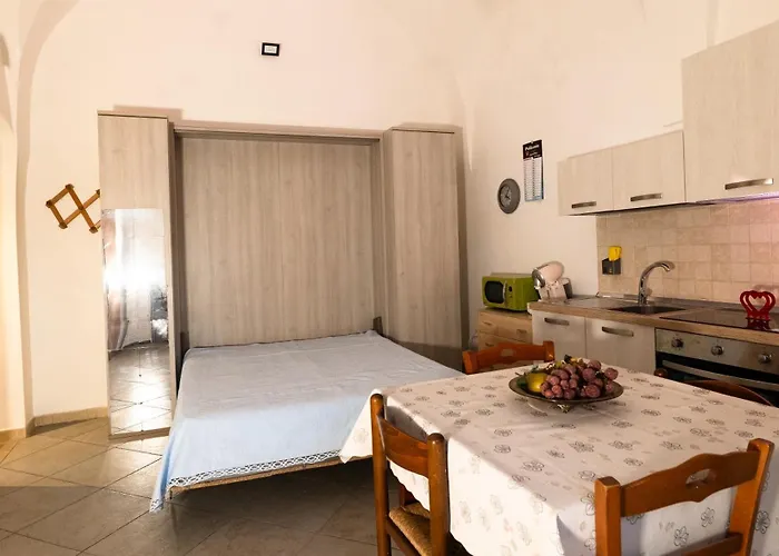 Monolocale Finemente Ristrutturato Apartament *