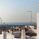 Monolocale Finemente Ristrutturato דירה אוסטוני